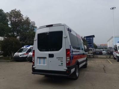 依維柯醫(yī)療救護車發(fā)動機與懸架解析